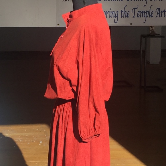 Vintage Rust colored 3/4" sleeve elastic waist button front midi dress - Picture 6 of 11